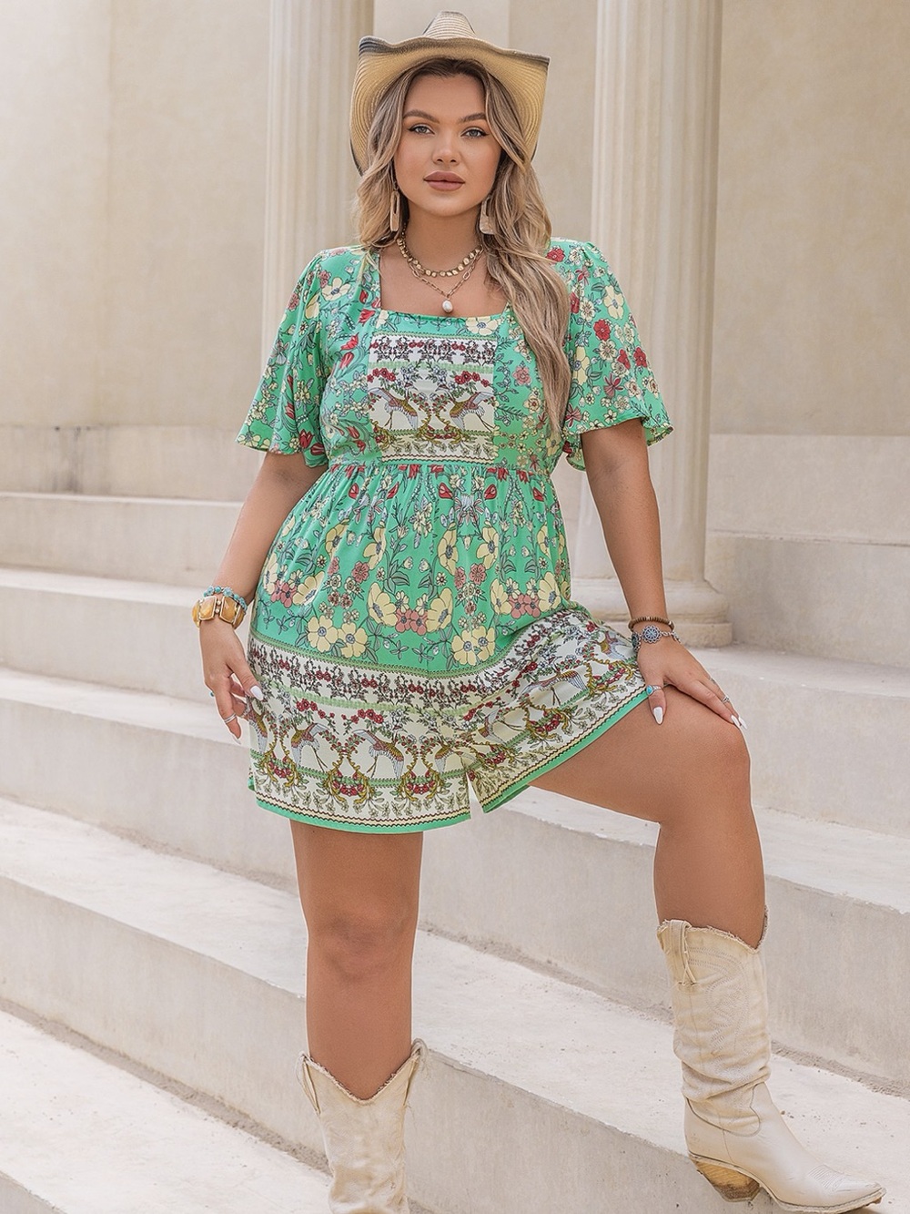 💚 Hello Gorgeous! Plus Size Floral Print Square Neck Romper Floral -Light Green